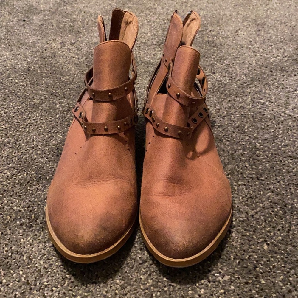 Brown booties - Picture 2 of 3